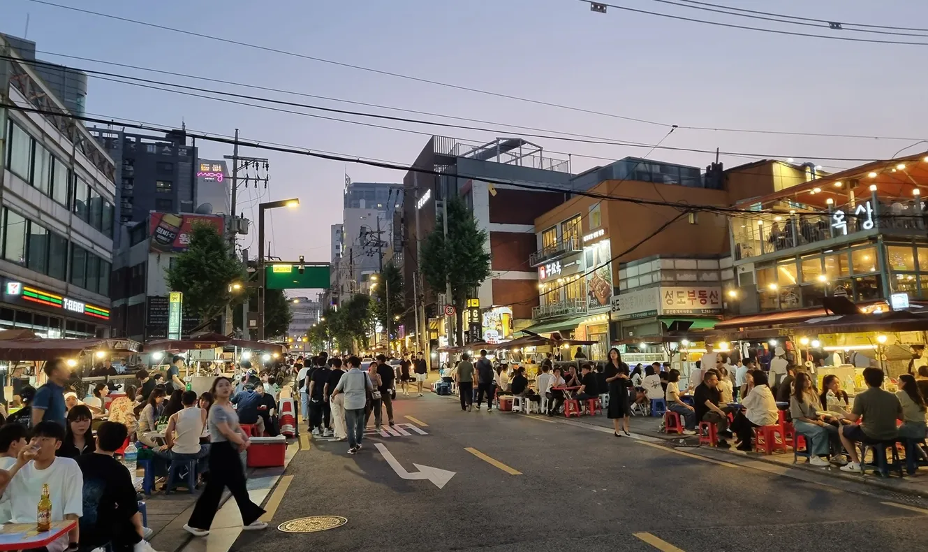 鐘路３街ポジャンマチャ通り/종로3가 포장마자거리